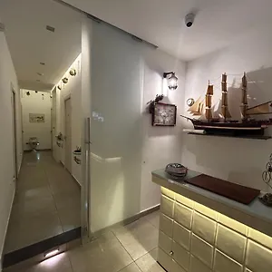 Prestige ** Naples