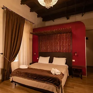 Duomo Luxury ** Naples