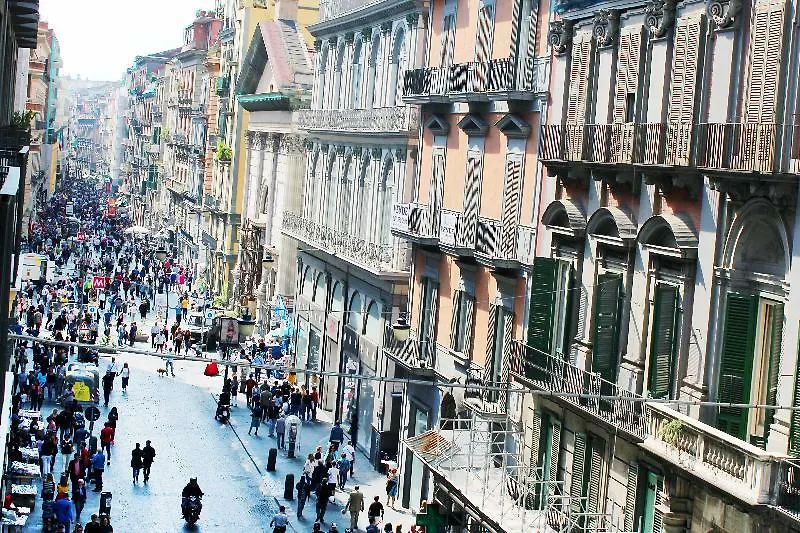 Toledostop Naples Guest house